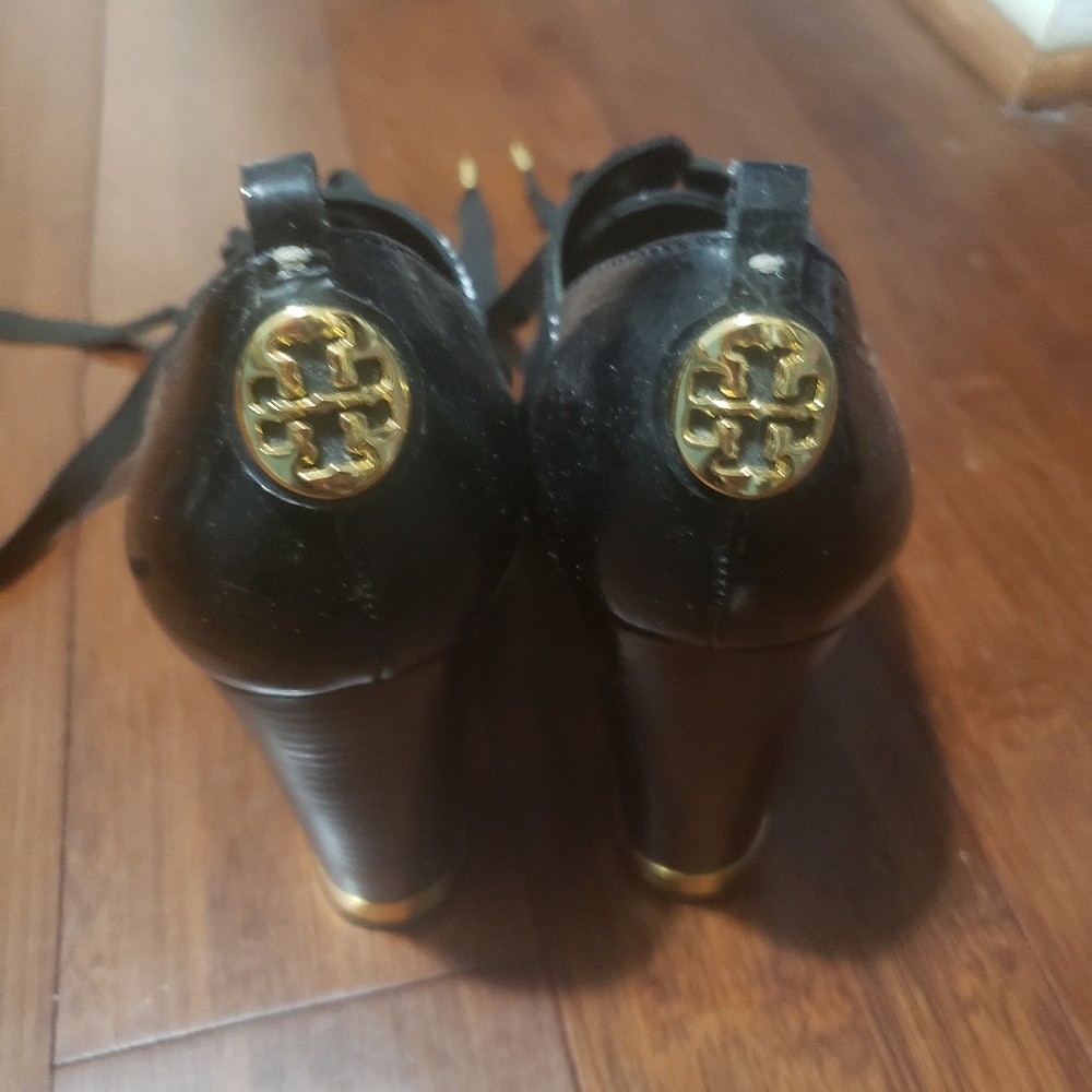 Tory burch shoes